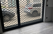 Ingresso con vetrina 