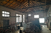 interno del capannone 
